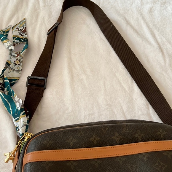 Louis Vuitton Reporter PM bag shoulder straps 11.5x8x4.5 good used condition - Picture 9 of 16